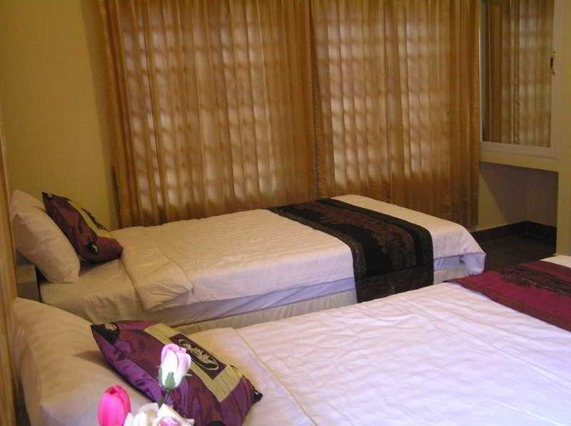 G Eleven Hotel 金边 外观 照片