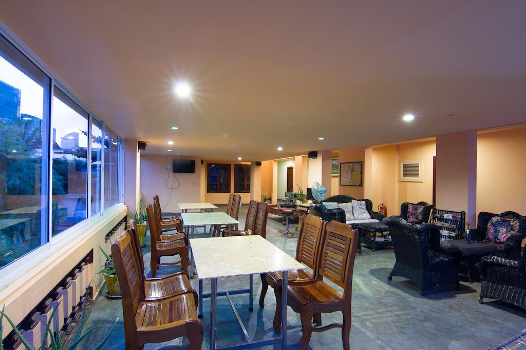 G Eleven Hotel 金边 外观 照片