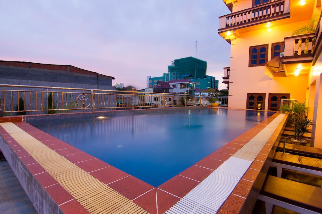 G Eleven Hotel 金边 外观 照片
